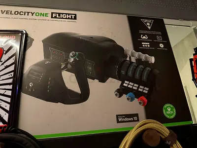 VelocityOne Flight Yoke - Complete Boxed Set (Xbox/PC)