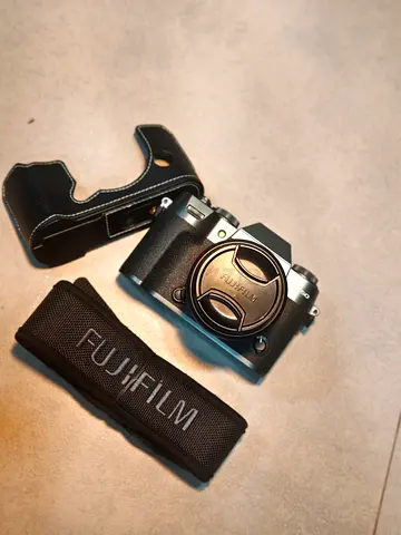 Fujifilm X-T50 Mirrorless Camera with Case and Strap