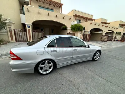 Well Maintained Mercedes-Benz C-Class C200 2003 | GCC Specs