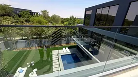 Distress Deal/ Near to Future Mall/ 5 Bedrooms Corner Villa/ Private pool and Elevator
