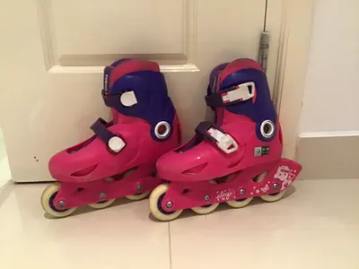 Oxelo roller skates