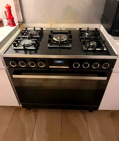 Bosch series 8 top gas oven electric