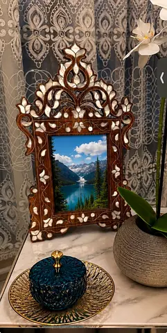 Damascene heritage frame