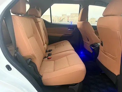 2016 Toyota FORTUNER 照片 13