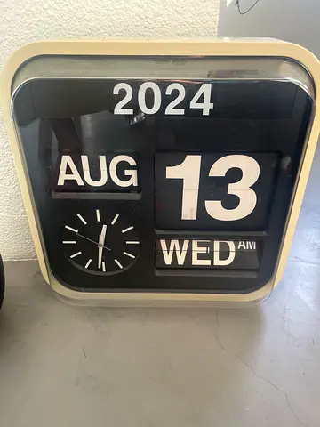 Retro Flip Calendar Wall Clock - manual