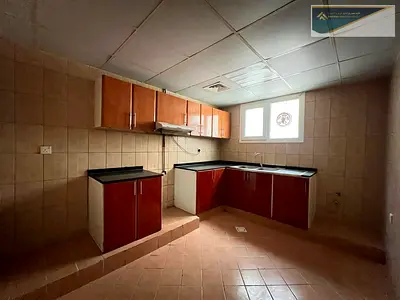 HOT OFFER ! FULLY SPACIOUS 2BHK WITH BALCONY CENTRAL AC NEW BUILDING ONLY FOR FAMILY JUST 40K IN AL