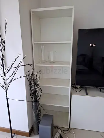 White 6-Shelf Bookcase / Display Unit - Good Condition