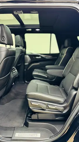 2022 Cadillac ESCALADE — миниатюра 17