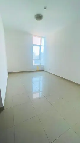 للبيع شقة مميزة في الشاطئ 2  منطقة الخان
