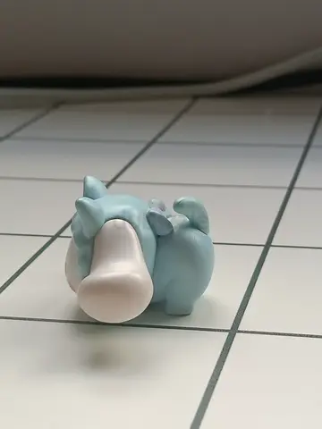 Small cinnamoroll collectible toy vinyl figure