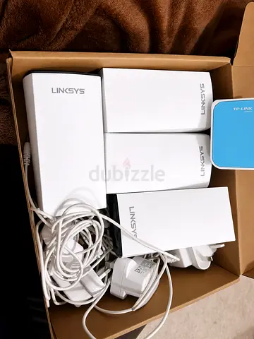 Linksys Velop Mesh Wi-Fi Nodes (4-pack) with adaptors - Good condition