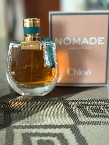 Chloé EAU perfume