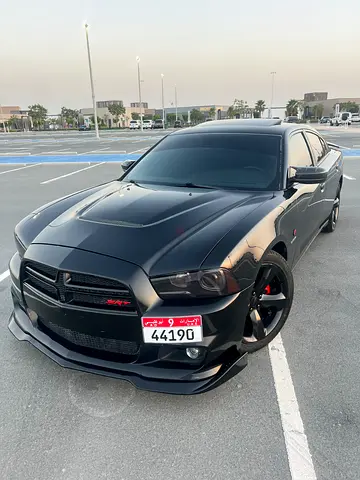 Charger R/T FDSH GCC Specs accident free- V8 5.7L
