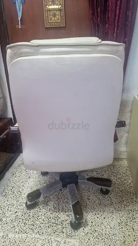 White Office Swivel Chair with Cushioned Back and Seat