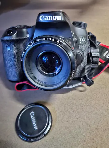 CANON EOS DSLR 70D CAMERA FOR SALE