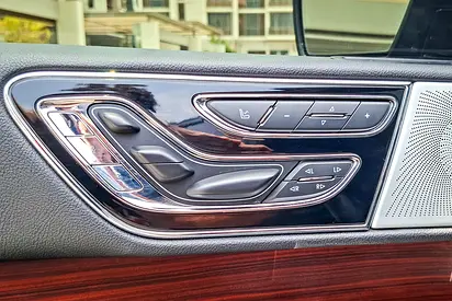 صورة مصغرة 13 لـ 2021 Lincoln NAVIGATOR