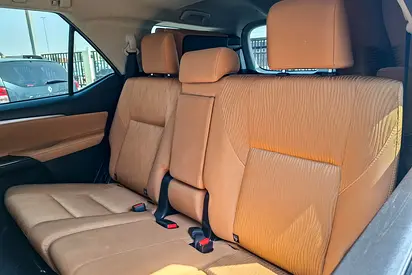 2021 Toyota FORTUNER — фото 12