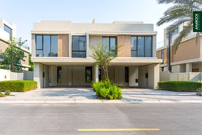 Upgraded | Community View | Ready To Move