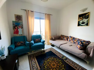 Complete Living Room Set for Sale – Excellent Condition.أنتريه كامل للبيع بحالة ممتازة