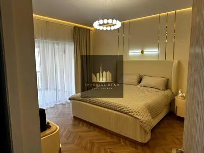Fully Renovated 2-Bedroom Apartment | Park View | Vacant on Transfer