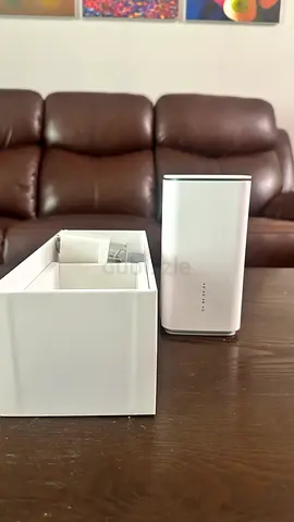 Oppo Home Internet Router with SIM card slot