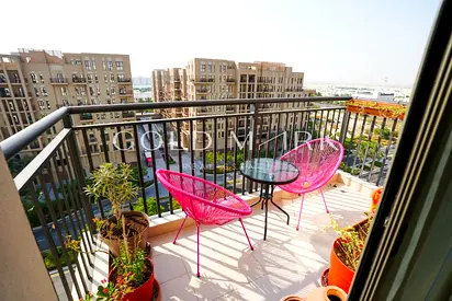 Fully Furnished 4 BR Duplex I Top Floor I Vacant