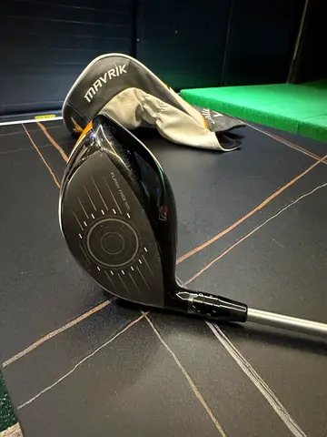 Callaway Mavrik Max Driver 10.5 with Headcover - Good Condition