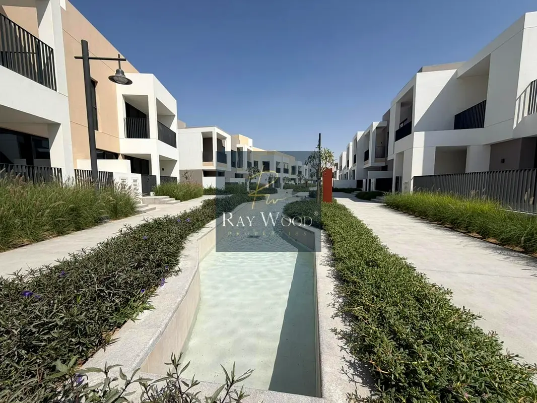 Family 4BR+Maid | On Wadi River | Great Location