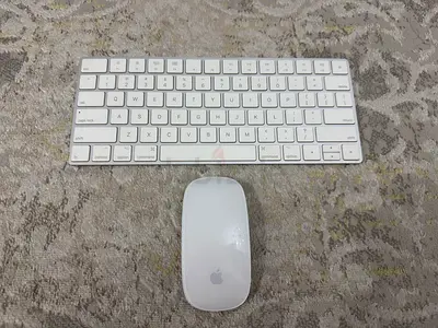 Apple keyboard A1644  mouse