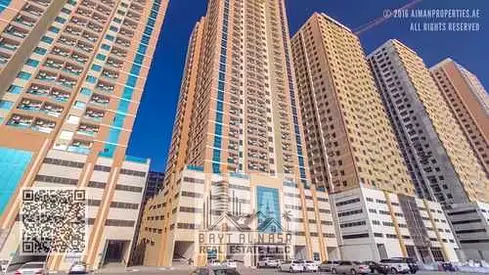 **شقة واسعة من 4 غرف نوم مع شرفة وإطلالة مفتوحة 1 سيارات للبيع في أبراج بحيرة الجنة، عجمان**