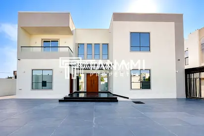 Free Hold Big Plot | Luxury Finish | 6 Master Bed