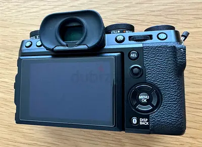 Used Fujifilm X-series Mirrorless Camera (Body Only) in Good Condition