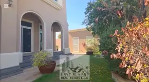 Good Neat and Clean Big Villa with Garden in very good price 5BHK on Asphalt Road for Rent