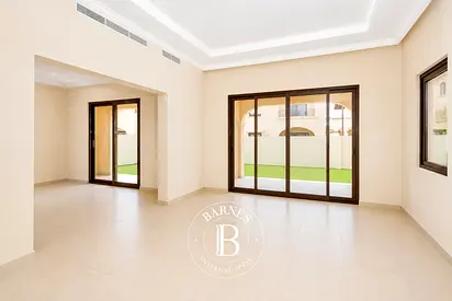 Back To Back | Type 4 | Maids | Well Maintained