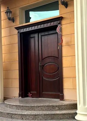 Solid Wooden Double Entrance Door with Decorative Frame
