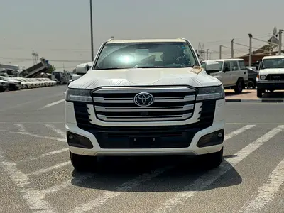Toyota Land Cruiser GXR HYRBRID 2026 GCC Specs - Brand New Luxury & Off-Road Ready