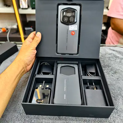 HONOR MAGIC 6RSR PORSCHE DESIGN 1TB STORAGE