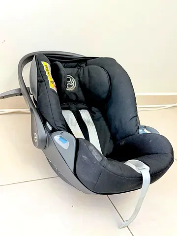 Infant car seat / baby carrier Cybex Cloud Z - good used condition