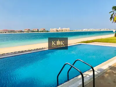 Atlantis Facing | Gallery View | High Number