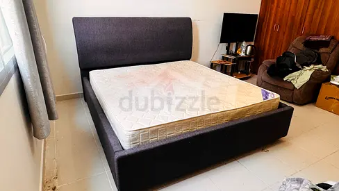 Modern Grey Fabric Upholstered Bed Frame with Mattress