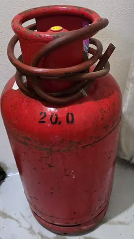 DUBAI GAS SYLANDER 20KG WITH PIPE REGULATOR FOR SALE
