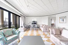 Canal Facing | Branded Living | Skyline View
