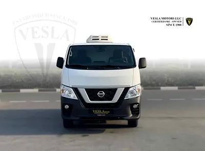 2022 / GCC / HALF CHILLER + HALF CARGO VAN / MANUAL GEAR + 3 SEATER + STANDARD ROOF-2