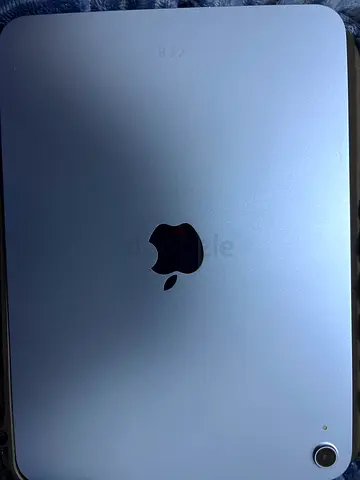 Ipad A16 11 inch 128 gb only 2 month use