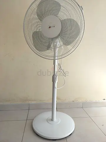 Midea Adjustable Pedestal Stand Fan