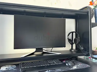 Alienware 27 Monitor and PC with Keyboard, Mouse and Headset (Setup Bundle)