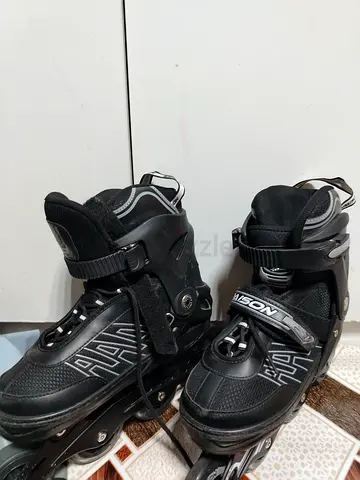 Skate shoes
