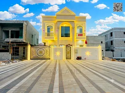 فرصة لا تتكرر من سكاى لاند العقارية! فيلا 5 غرف ماستر بتصميم كلاسيكي ساحر في الحليو