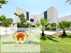 Exclusive 5-BR Villa | Hall | Majlas | Private Garden | Ready To Move