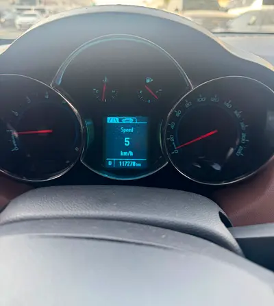 Chevrolet Cruze LT GCC Specs - Well Maintained